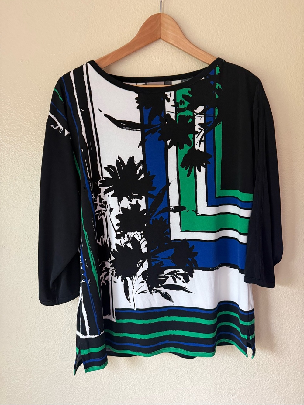 โ๏ธChico's Boatneck Top with Blue & Green Floral Graphic 2 for 22โ๏ธ